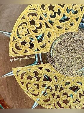 VTG Georges Briard Signed 22K Gold Spanish Lace Reversible Cake Stand & Chip/Dip